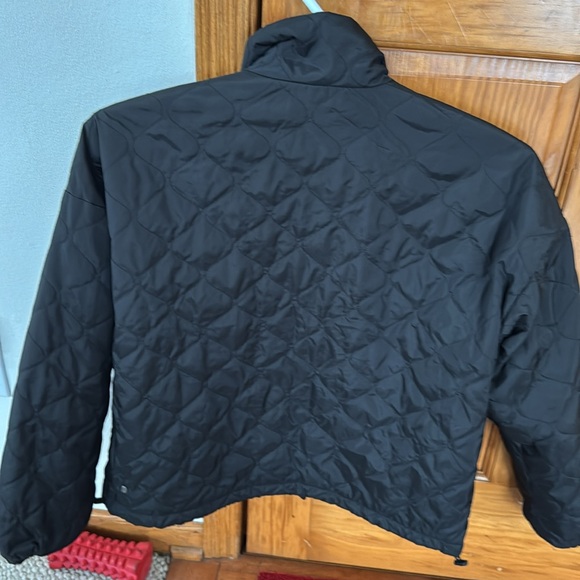Women’s black winter jacket small in very good condition condition worn twice - Picture 8 of 8